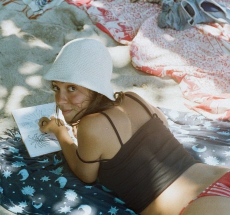 Valentina Bandeira nice model photos