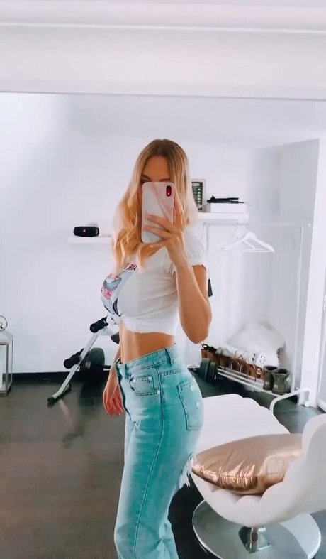 Chrissy xoxo pornstar adult photos