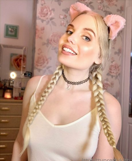 ittybittyprettykittyfree Quick photo