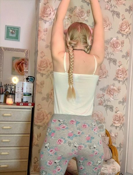 ittybittyprettykittyfree art pornstar picture