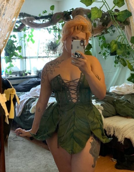 asian brunette onlyfans nude pic