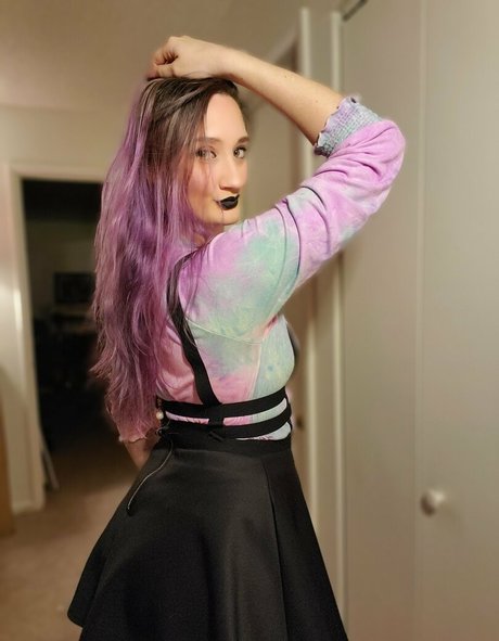 yummarie naked model pics