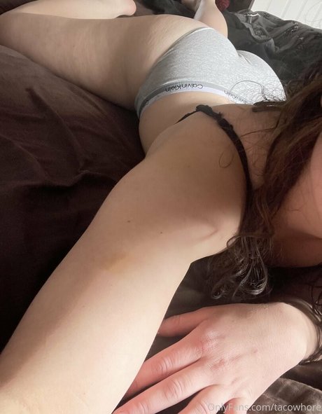 tacowhore hot model archive