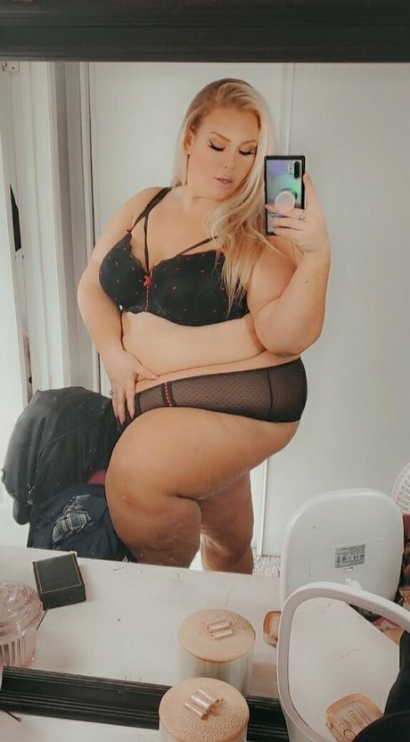 lindseefoxxx hd pornstar pictures