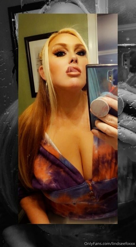 lindseefoxxx beautiful model archive