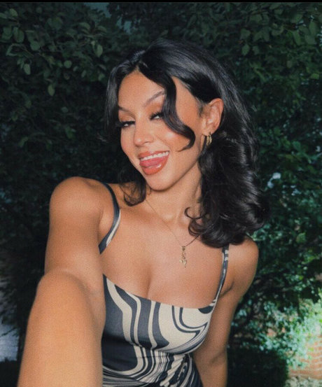 Roseebby 20 pornstar best pic