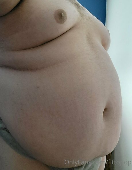 fittopop naked model pic