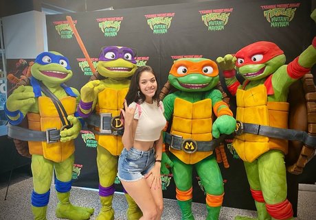 SnarkyJayCosplay pornstar xxx pics