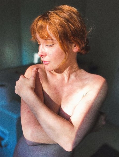 obviodette sex model photo