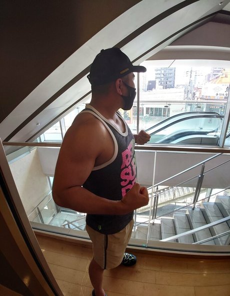 largedogcollar model pictures