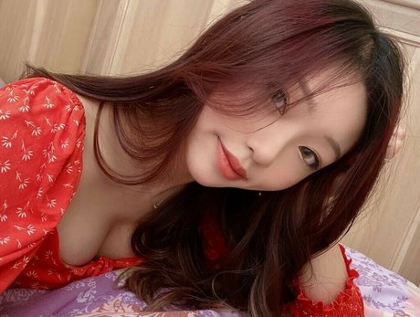 Canahry sex model gallery