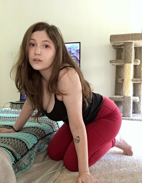 ashleejune star exclusive photo