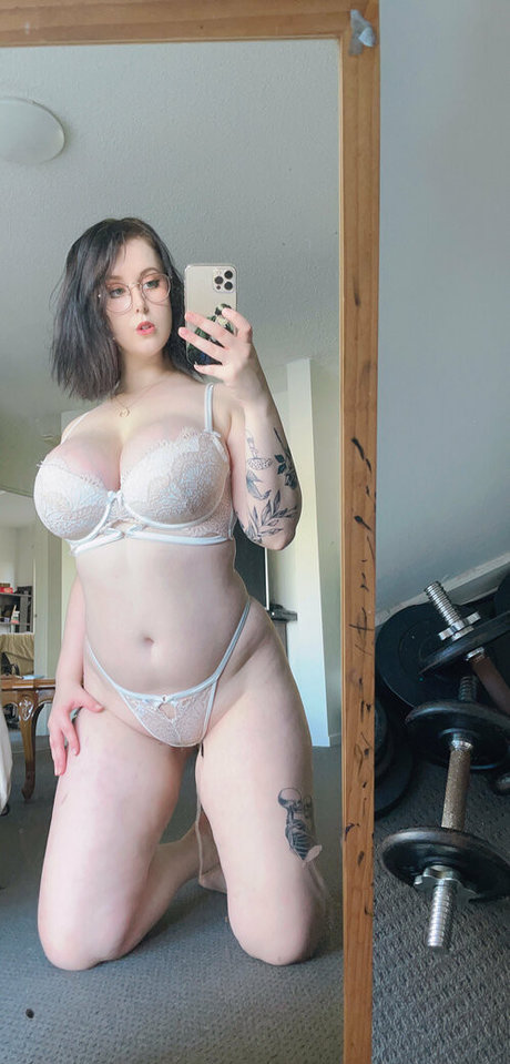 sesameoil exclusive actress images