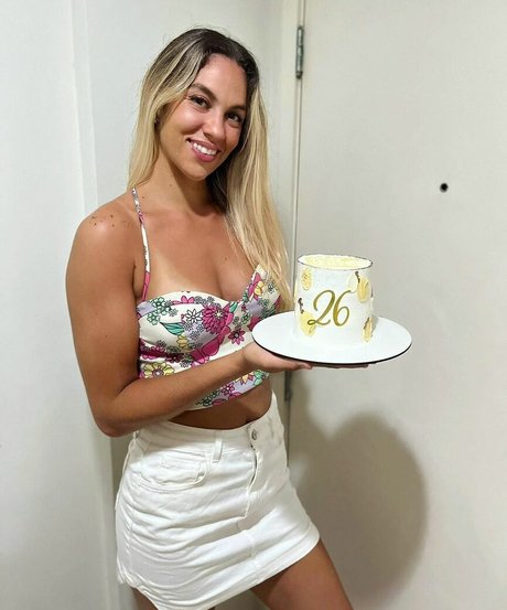 Elina Rodriguez model pornographic pic