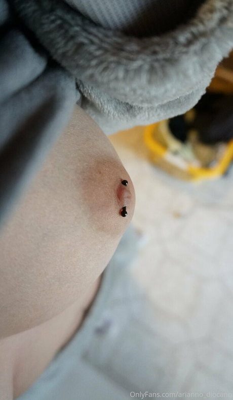 Arianna Arko sexy star pictures