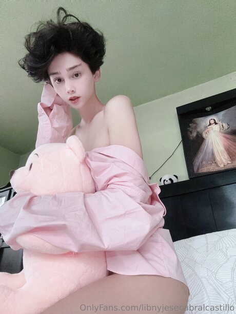 asian brunette onlyfans naked archive