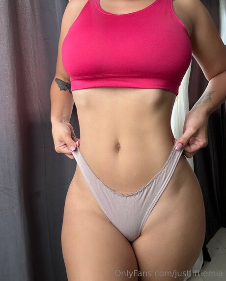 big tits gym onlyfans erotic images