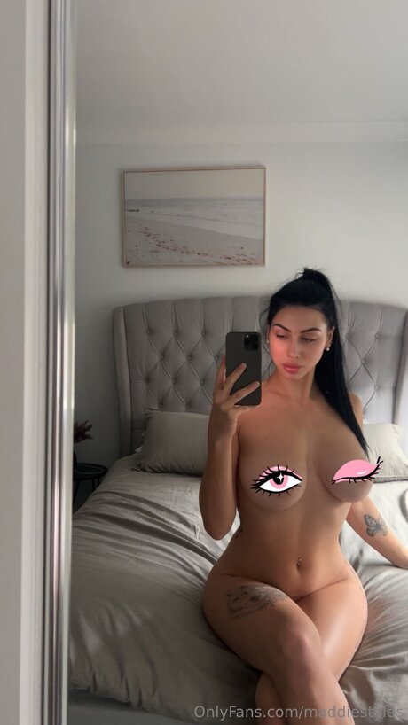 Maddiestyles model best pics