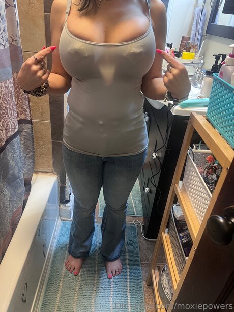 Moxiepowers perfect pornstar archive