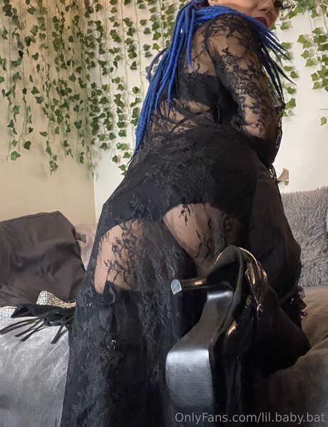 Lil Baby Bat pornographic model photos