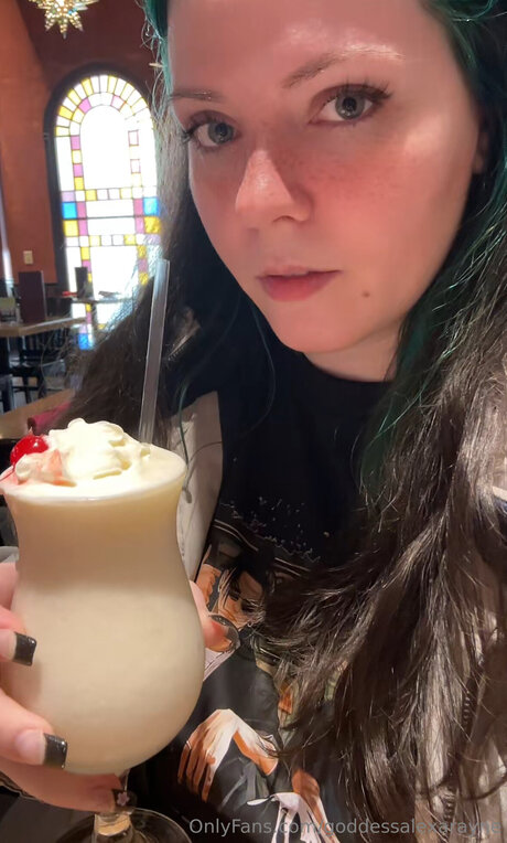 Goddessalexarayne star pretty photos