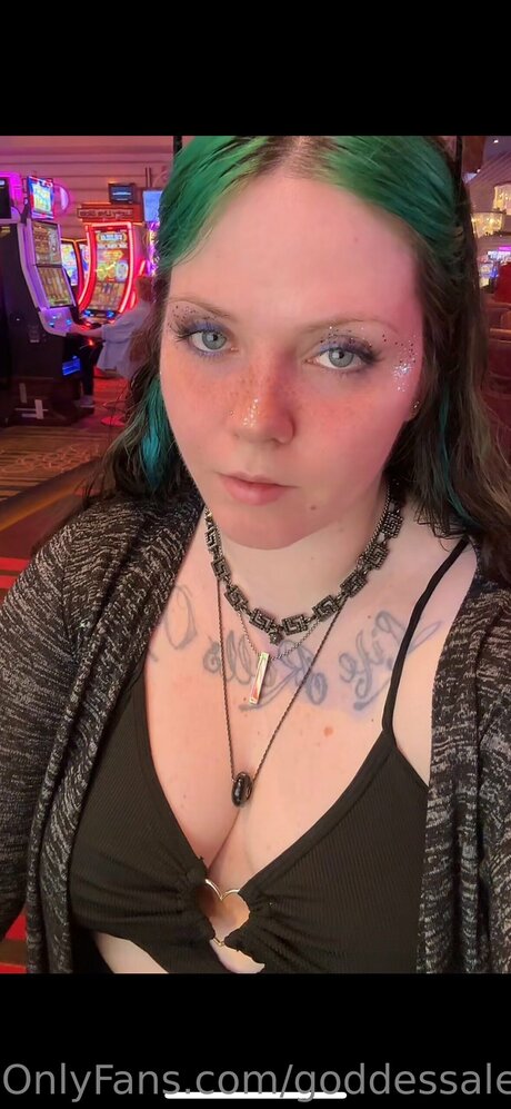 babe brunette onlyfans pornos images