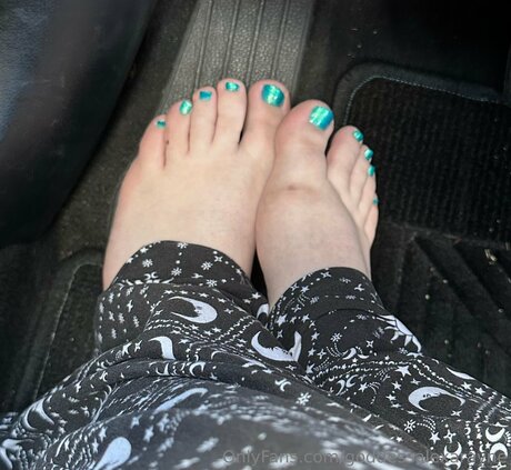 Goddessalexarayne hot model image