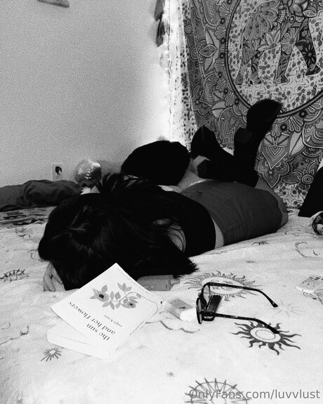 Januarymarii model sex pics