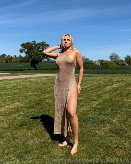 Daniella Hemsleytv star naked pic