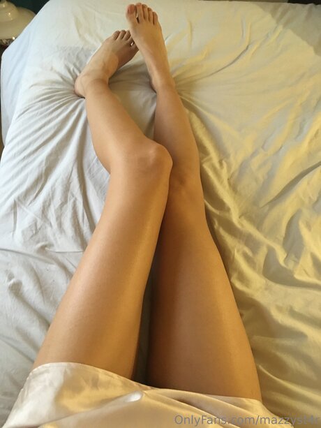 Mazzyst4r pornographic star archive