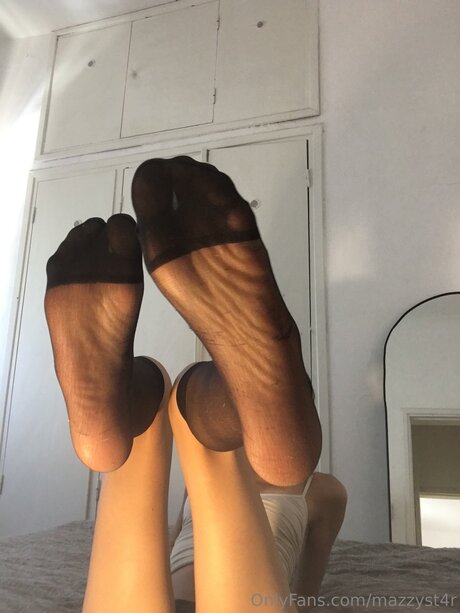 Mazzyst4r model pornographic picture