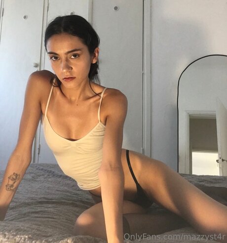 Mazzyst4r xxx actress pics