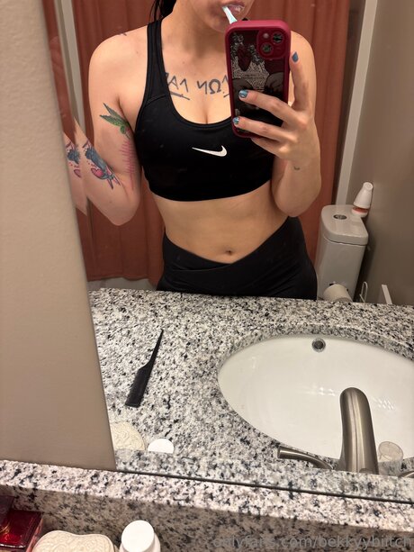 Bekkyybiitch model pretty pictures