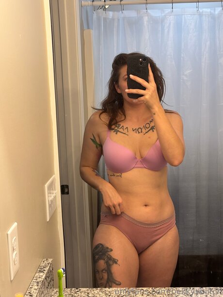 Bekkyybiitch pornographic actress galleries