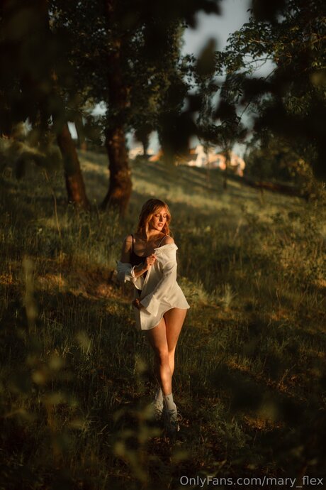 Mary Flex model nudes archive