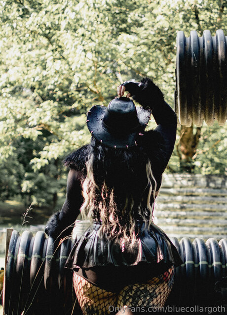 Bluecollargoth pretty pornstar pictures