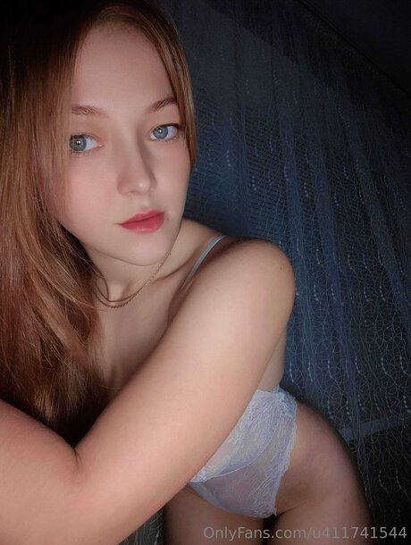 U411741544 pornstar perfect img