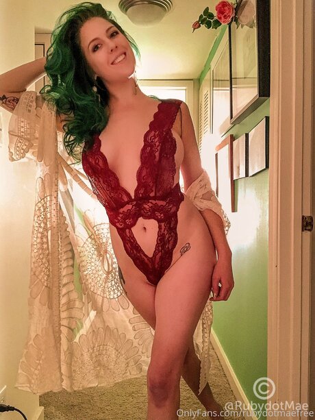 Rubydotmaefree free pornstar image