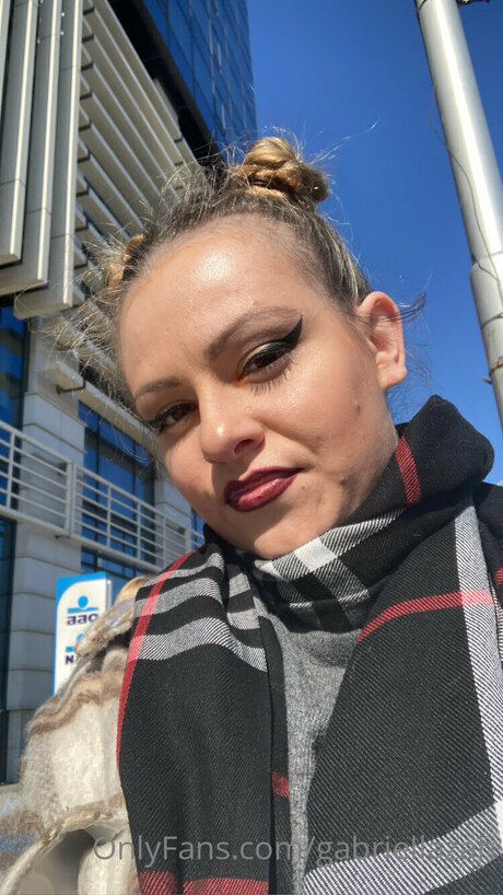 Briellasexret star adult photo