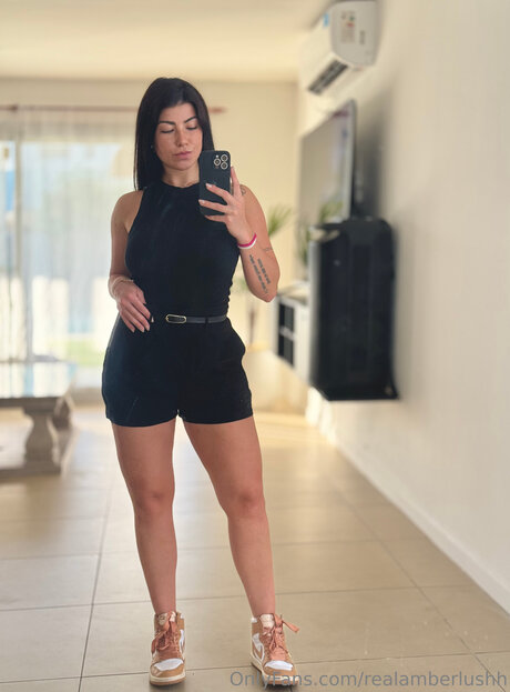 Realamberlushh model hd img