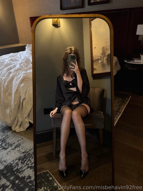 Misbehavin92free erotic model archive