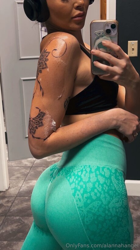 Alannahangel hd star images