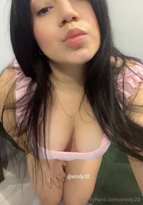 Elody20 model exclusive pics