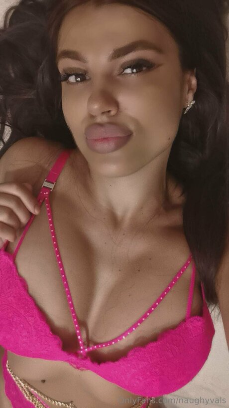 Naughtyvals star photos