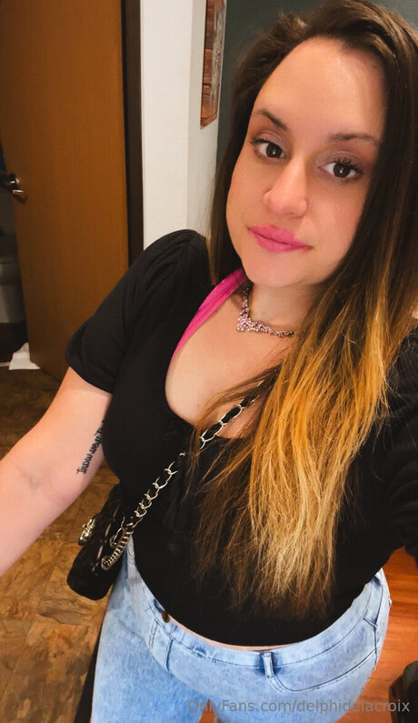 Delphidelacroix free star img