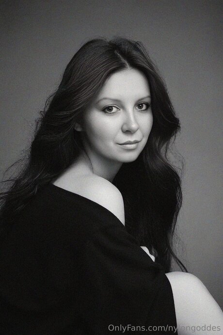 Nylongoddes star beautiful gallery