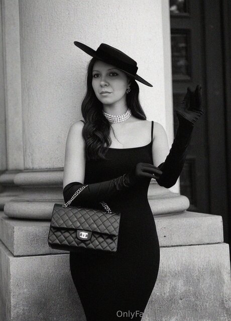 Nylongoddes exclusive actress photo