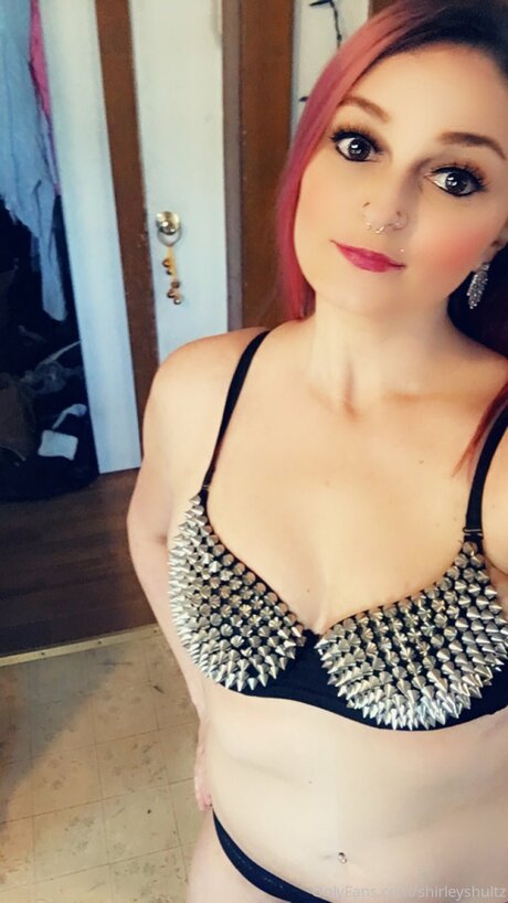 Shirleyshultz pornographic model pics