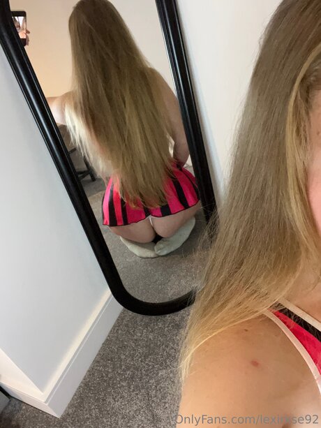 Lexirxse92 star image