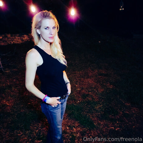 Freenola pretty model galleries